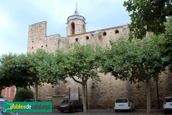 Navata - Església parroquial de Sant Pere (Foto: Albert Esteves, 2011) Navata - Església parroquial de Sant Pere