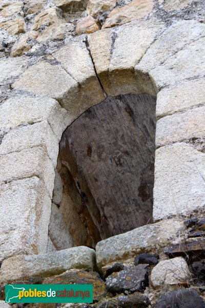 Riudarenes - Castell de l´Esparra, porta del pis superior