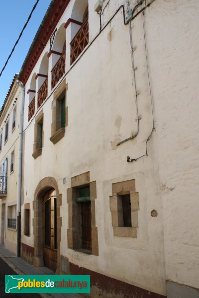 Riudarenes - Carrer Major (Foto: Albert Esteves, 2011) Riudarenes - Carrer Major