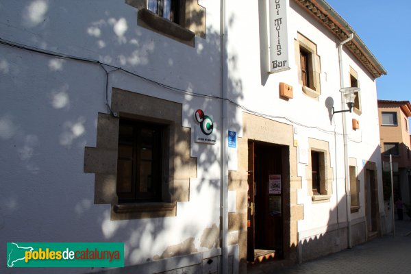 Maçanet de la Selva - Carrer dels Dolors, Can Toni Molins (Foto: Albert Esteves, 2011) Maçanet de la Selva - Carrer dels Dolors, Can Toni Molins