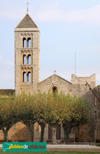 Vilabertran - Església de Santa Maria, campanar (Foto: Albert Esteves, 2011) Vilabertran - Església de Santa Maria, campanar
