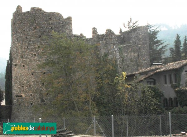 Sant Llorenç de la Muga - Castell de Sant Llorenç (Foto: Albert Esteves, 2011) Sant Llorenç de la Muga - Castell de Sant Llorenç