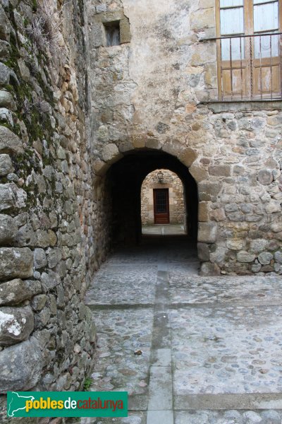 Lladó - Monestir de Santa Maria