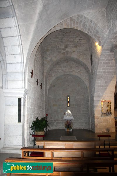Caldes de Malavella - Església de Sant Esteve, absis lateral (Foto: Albert Esteves, 2012) Caldes de Malavella - Església de Sant Esteve, absis lateral