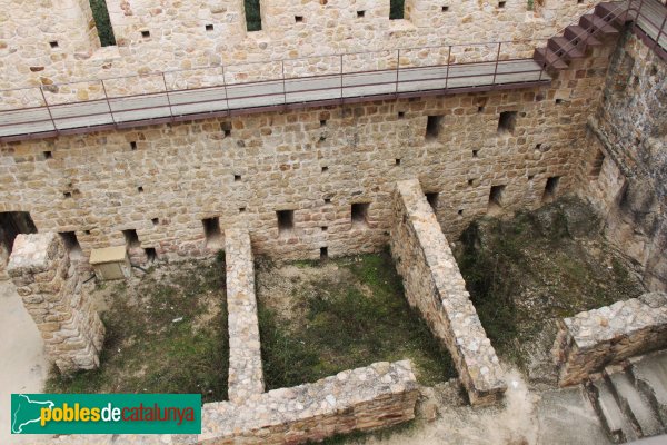 Santa Coloma de Farners - Castell de Farners, estances del castell