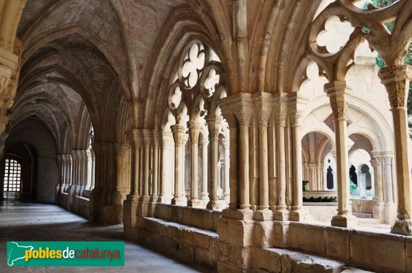 Monestir de Poblet - Claustre (Foto: Alberto González Rovira, 2011) Monestir de Poblet - Claustre