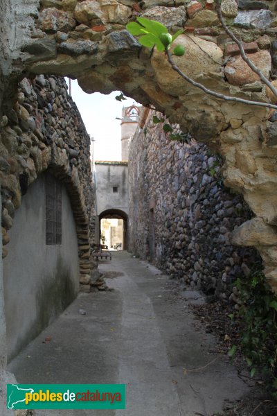 Mollet de Peralada - Carreró amb volta