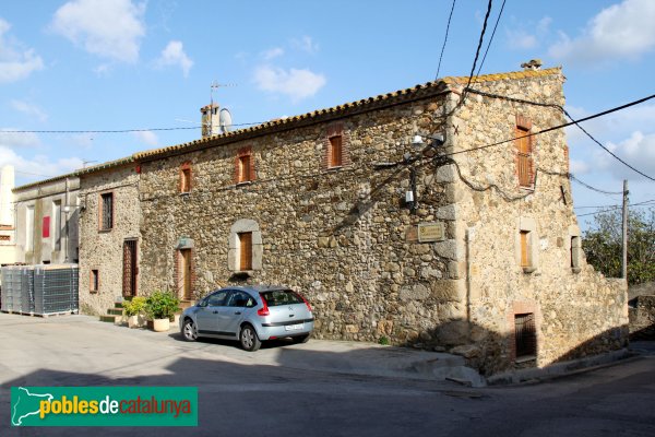 Mollet de Peralada - Casa de pedra