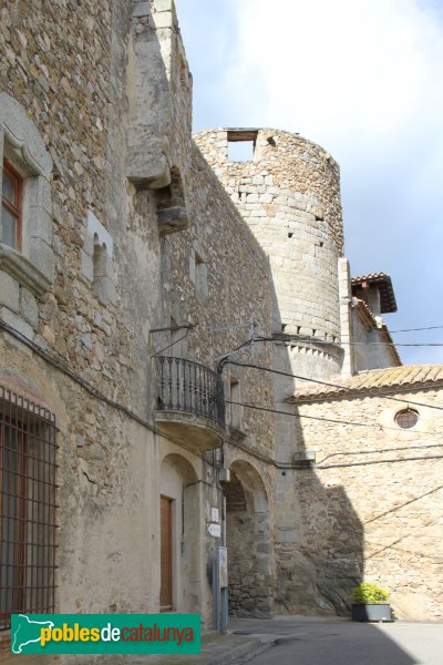 Capmany - Torre de la muralla