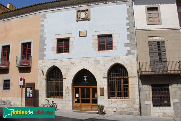 Castelló d'Empúries - Plaça dels Homes, antiga Llotja