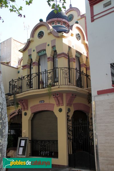 Vilanova i la Geltrú - Casa Renard (Foto: Albert Esteves, 2012) Vilanova i la Geltrú - Casa Renard
