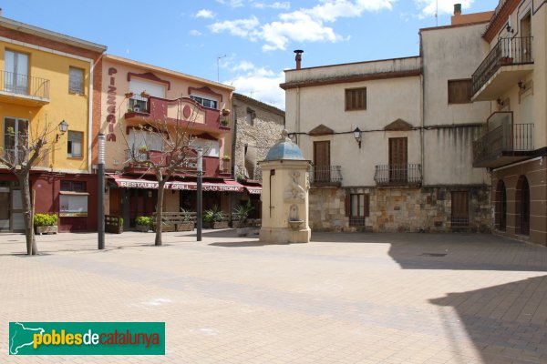 Sant Pere Pescador - Font de la plaça Major