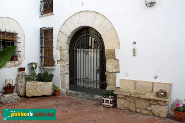 Subirats-Sant Pau d´Ordal, portal (Foto: Albert Esteves, 2012) Subirats-Sant Pau d´Ordal, portal