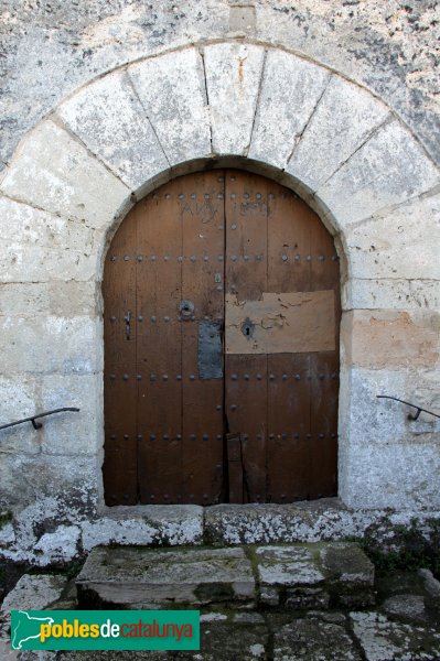 Subirats - Sant Joan Sesrovires, porta façana nord (Foto: Albert Esteves, 2012) Subirats - Sant Joan Sesrovires, porta façana nord