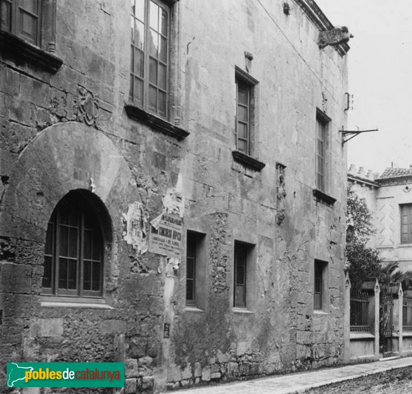Vilafranca del Penedès - Convent de Sant Francesc (Foto: <i>Josep Salvany, Fons Salvany-Biblioteca de Catalunya</i>, 1913) Vilafranca del Penedès - Convent de Sant Francesc