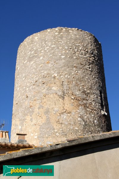 Avinyonet del Penedès - Torre de l'Arboçar (Foto: Albert Esteves, 2013) Avinyonet del Penedès - Torre de l'Arboçar