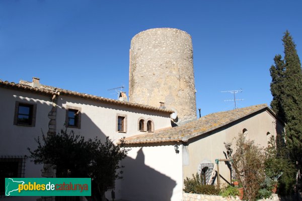 Avinyonet del Penedès - Torre de l'Arboçar (Foto: Albert Esteves, 2013) Avinyonet del Penedès - Torre de l'Arboçar
