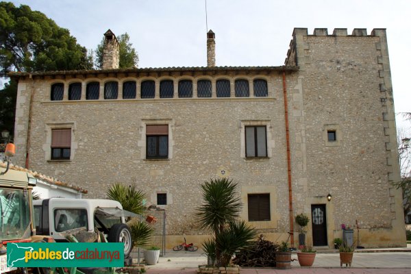 Olèrdola - Masia Torreblanca (Foto: Albert Esteves, 2013) Olèrdola - Masia Torreblanca