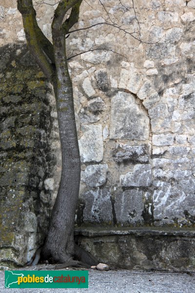 Olèrdola - Sant Joan de Viladellops (Foto: Albert Esteves, 2013) Olèrdola - Sant Joan de Viladellops