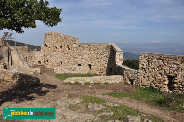 Cabrera de Mar - Castell de Burriac (Foto: Alberto González Rovira, 2013) Cabrera de Mar - Castell de Burriac