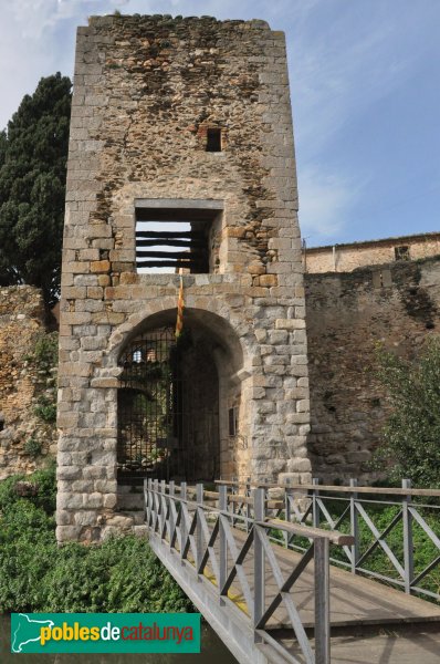 Castelló d´Empúries - Portal de la Gallarda (Foto: Alberto González Rovira, 2013) Castelló d´Empúries - Portal de la Gallarda