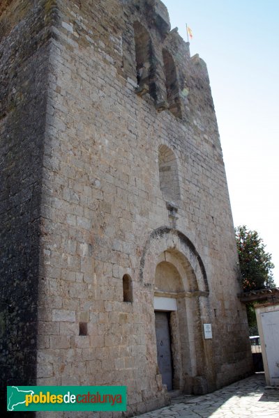 Saus - Església de Santa Eugènia (Foto: Albert Esteves, 2013) Saus - Església de Santa Eugènia