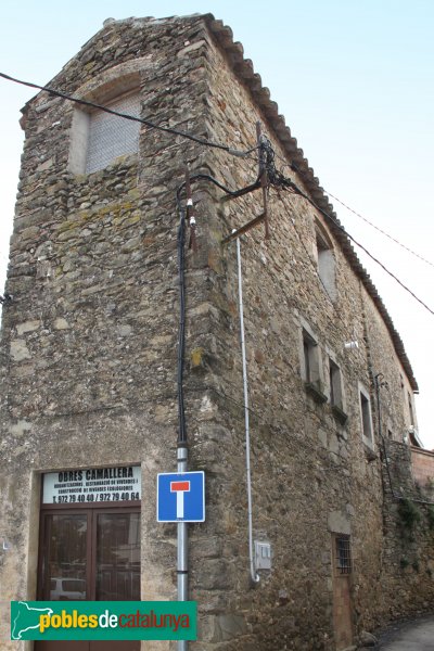Camallera - Cases del barri de Sant Sebastià (Foto: Albert Esteves, 2013) Camallera - Cases del barri de Sant Sebastià
