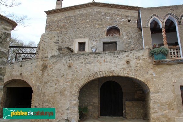 Palau de Santa Eulàlia - Nucli antic de Palau