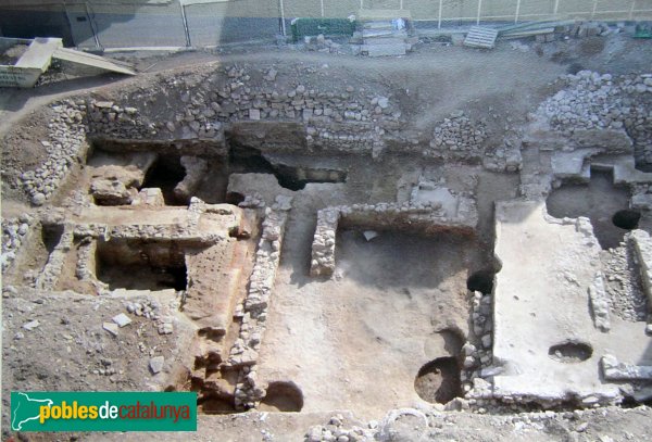 Forn romà de les Voltes durant les excavacions (Foto: Cartell in situ) Forn romà de les Voltes durant les excavacions
