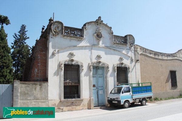 Torrelavit - La Torre de Guano (Foto: Albert Esteves, 2013) Torrelavit - La Torre de Guano