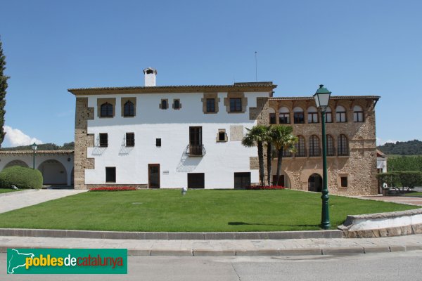 Torrelavit - Ca l'Esbert (Heretat Segura Viudes)