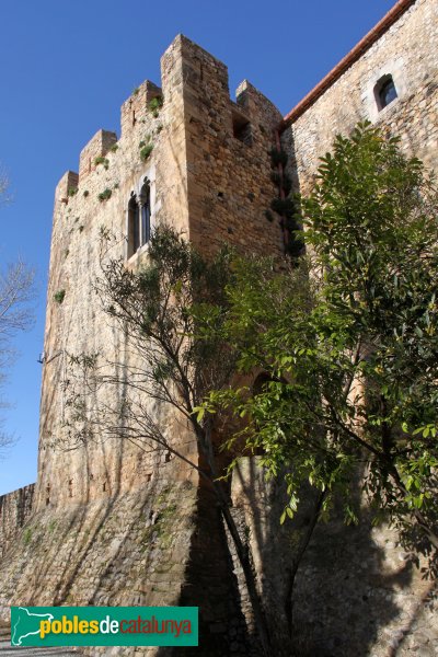 Garrigàs - Castell de Vilajoan (Foto: Albert Esteves, 2013) Garrigàs - Castell de Vilajoan