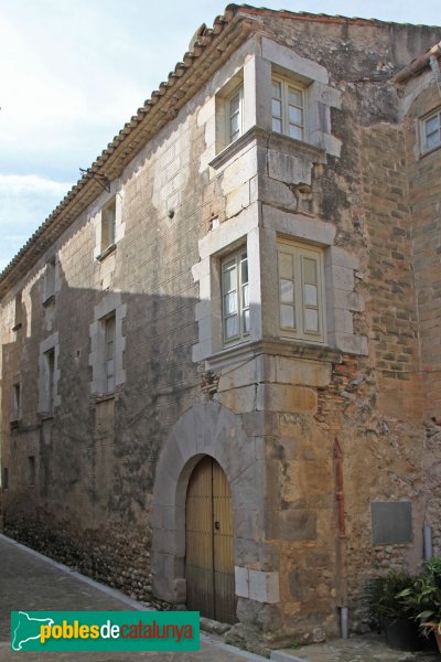 Bàscara - Antic palau episcopal (Can Vila)