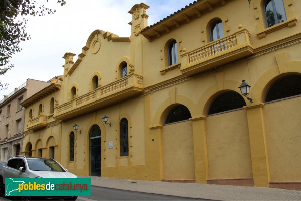 Sant Martí Sarroca - Ajuntament (antigues escoles)