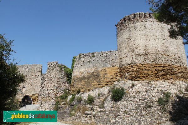 Gelida - Castell. Recinte sobirà