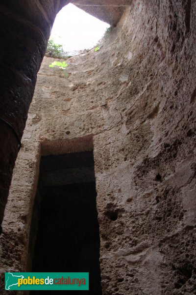 Mediona - Castell, interior de la torre del s. XV