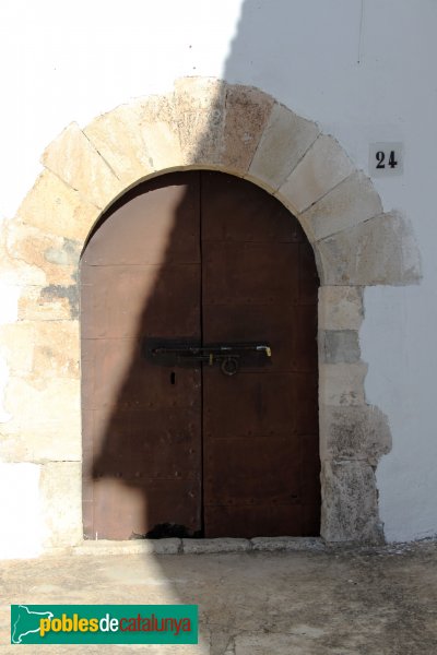 Font.rubí - Església de Sant Pere i Sant Feliu, porta (Foto: Albert Esteves, 2013) Font.rubí - Església de Sant Pere i Sant Feliu, porta