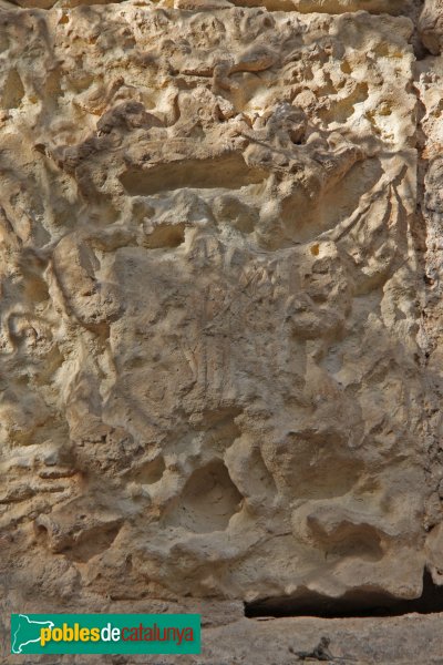 Torrelles de Foix - Ermita de Foix, escut de la porta