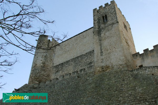 Castellet i la Gornal - Castell de Castellet (Foto: Albert Esteves, 2014) Castellet i la Gornal - Castell de Castellet