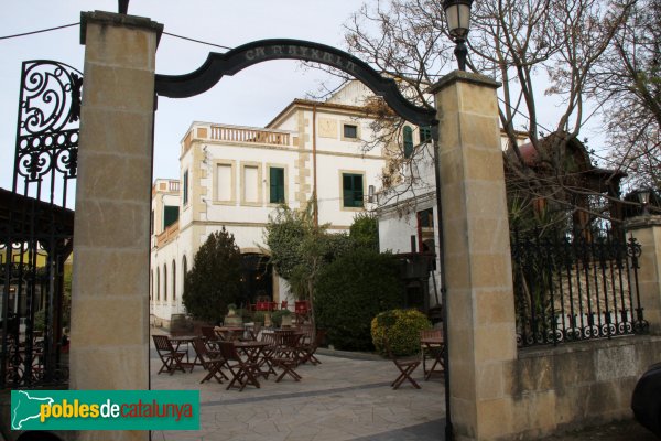 Santa Margarida i els Monjos - Ca l'Eixalà (Foto: Albert Esteves, 2014) Santa Margarida i els Monjos - Ca l'Eixalà