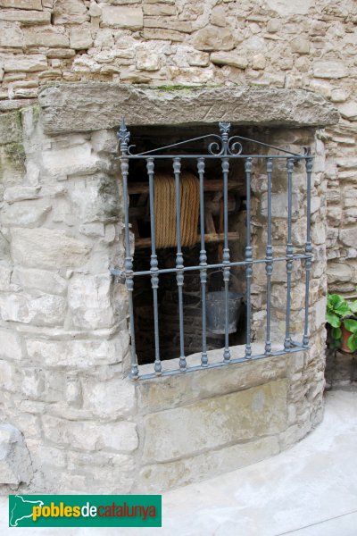 Ribera d'Ondara - Sant Pere dels Arquells, plaça Major