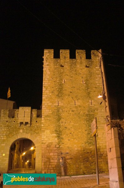 Montblanc - Portal de Sant Antoni (Foto: Isaac Fernández, 2012) Montblanc - Portal de Sant Antoni