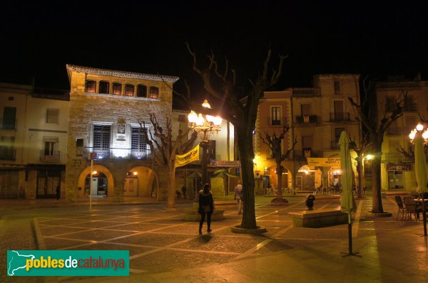 Montblanc - Plaça Major, de nit