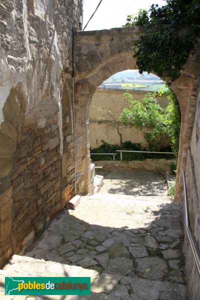 Montoliu - Portal del carrer Església (La Guàrdia Lada)