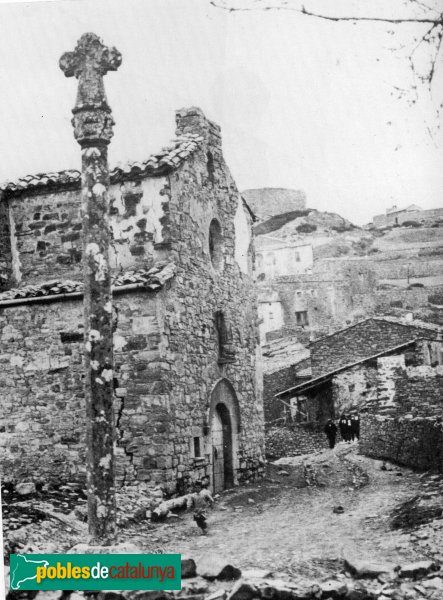 Montoliu - Creu de terme de la Guàrdia Lada, al costat de la capella de Sant Miquel