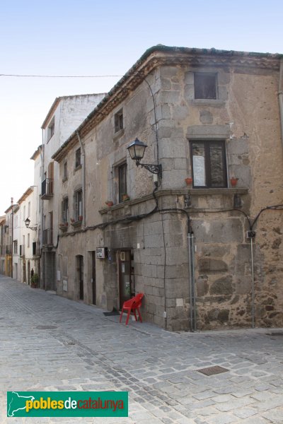 Maçanet de Cabrenys - Cal Paris (Cal Rei)