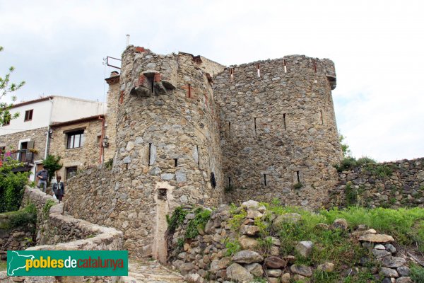 Maçanet de Cabrenys - Fort de Maçanet (Foto: Albert Esteves, 2014) Maçanet de Cabrenys - Fort de Maçanet