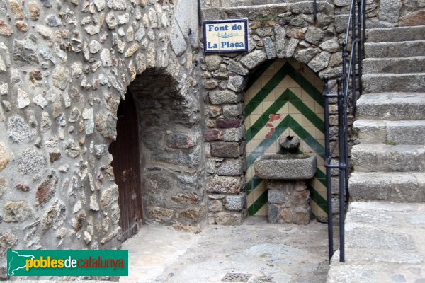 Maçanet de Cabrenys - Font de la Plaça