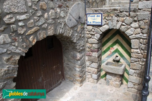 Maçanet de Cabrenys - Font de la Plaça