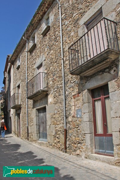 Maçanet de Cabrenys - Can Castells